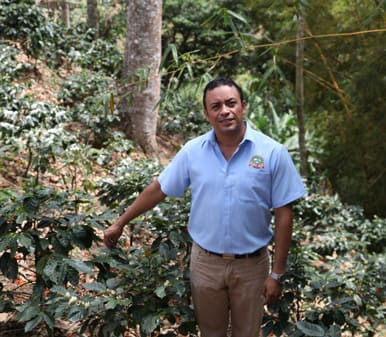 Producteur Luis Emilio Valladarez du café Buenos Aires du Nicaragua